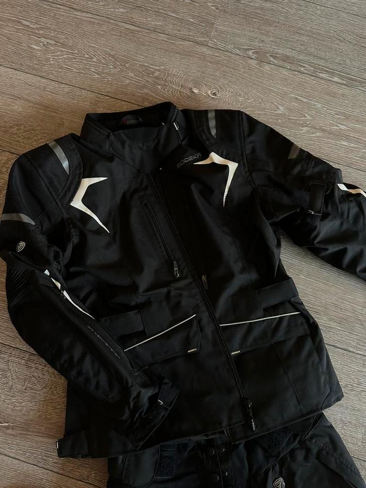 Motorkledij Modeka dames zwart 3-lagen vest en broek, Motoren, Kleding | Motorkleding, Combipak, Nieuw zonder kaartje, Ophalen