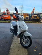 Piaggio Fly "25" 50cc klasse A 4 takt 2010 - 11.060 km, Fietsen en Brommers, Gebruikt, Klasse A (25 km/u), Ophalen of Verzenden