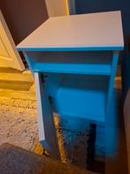 1 nachtkastje, Ophalen