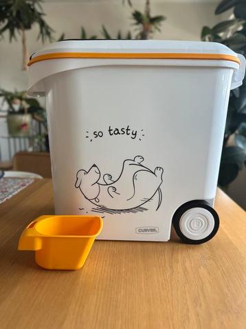 CURVER Voedselcontainer beschikbaar voor biedingen