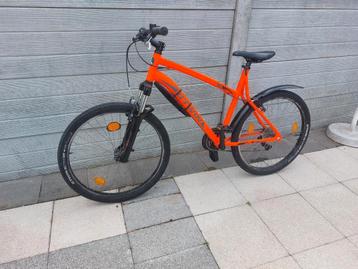 Jongenfiets 26 inch in zeer goed staat beschikbaar voor biedingen
