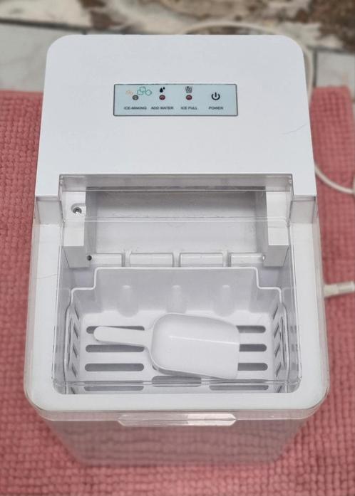 Ijsblokjesmachine in perfecte staat!, Elektronische apparatuur, IJsmachines, Zo goed als nieuw, Ophalen