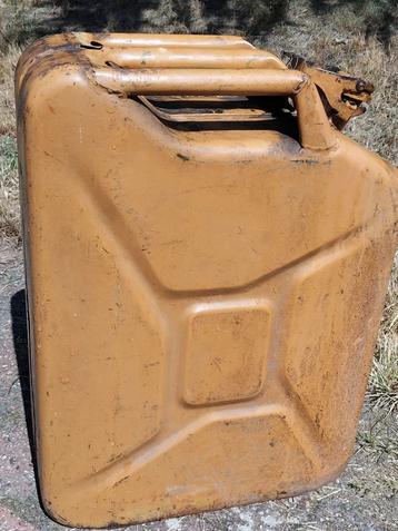 Jerrycan  beschikbaar voor biedingen