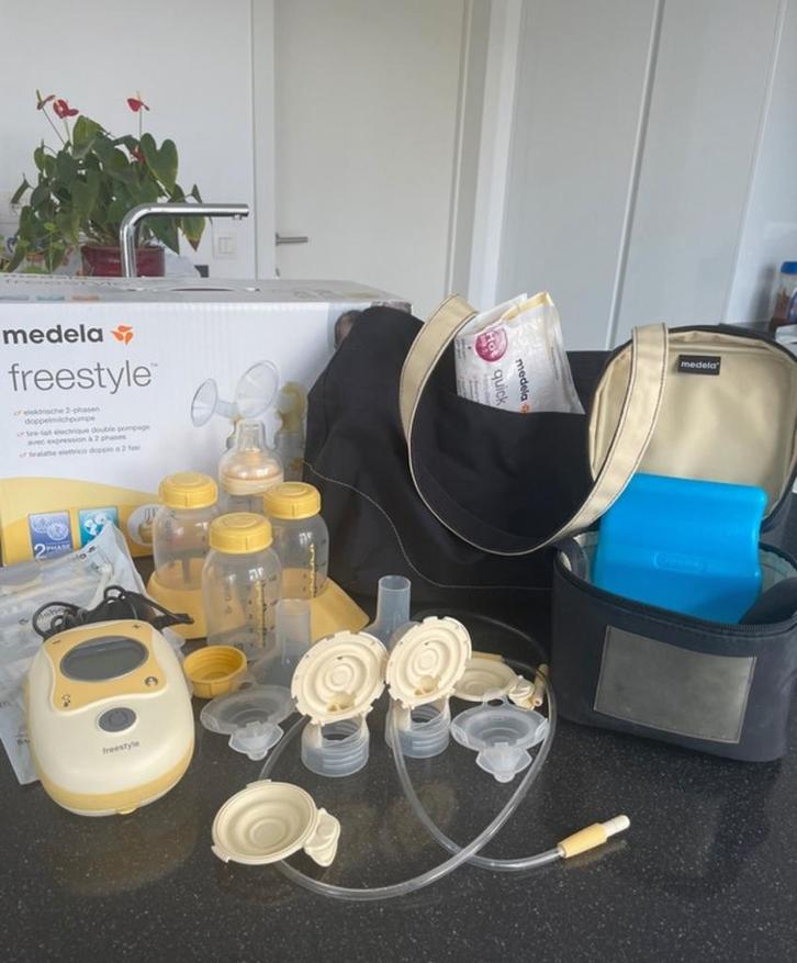 Double Medela Freestyle, Enfants & Bébés, Aliments pour bébé & Accessoires, Utilisé, Enlèvement