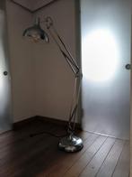 Lampe sur pied, Enlèvement, Utilisé