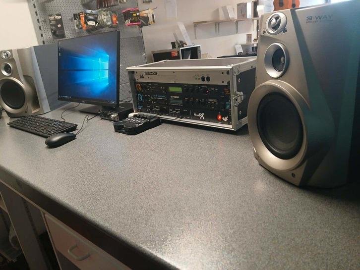 record studio sound interface basic setup, TV, Hi-fi & Vidéo, Appareils professionnels, Comme neuf, Audio, Enlèvement