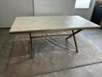 Table en bois type manguier et pieds en metal., Ophalen, Vijf personen of meer