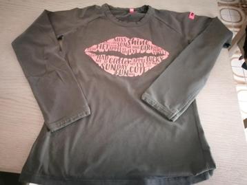 groene longsleeve maat 152 - 158 beschikbaar voor biedingen