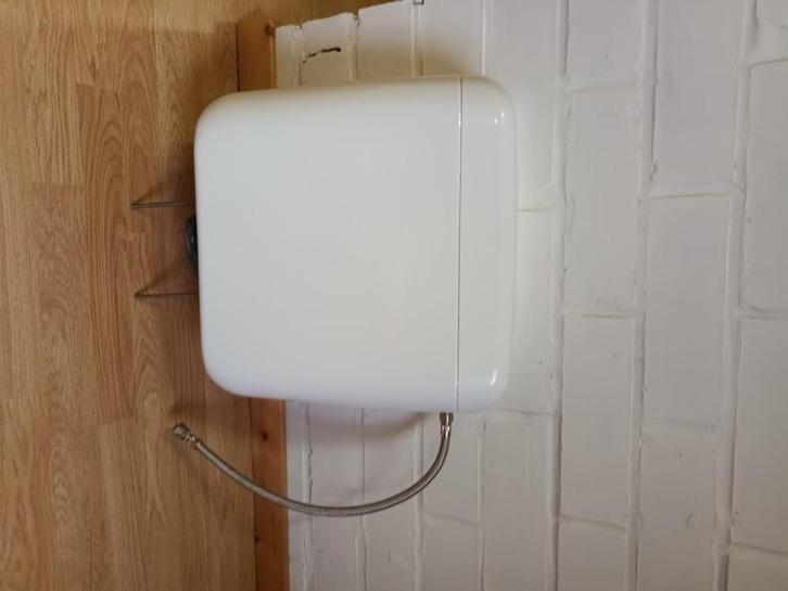 WC-spoelbak uit kunststof + WC-bril, Doe-het-zelf en Bouw, Sanitair, Zo goed als nieuw, Overige typen, Ophalen