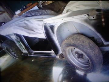  Triumph tr6 om te herstellen beschikbaar voor biedingen