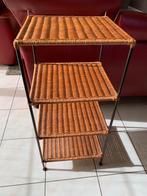 Hoog rekje rotan (riet), Huis en Inrichting, Ophalen, Zo goed als nieuw