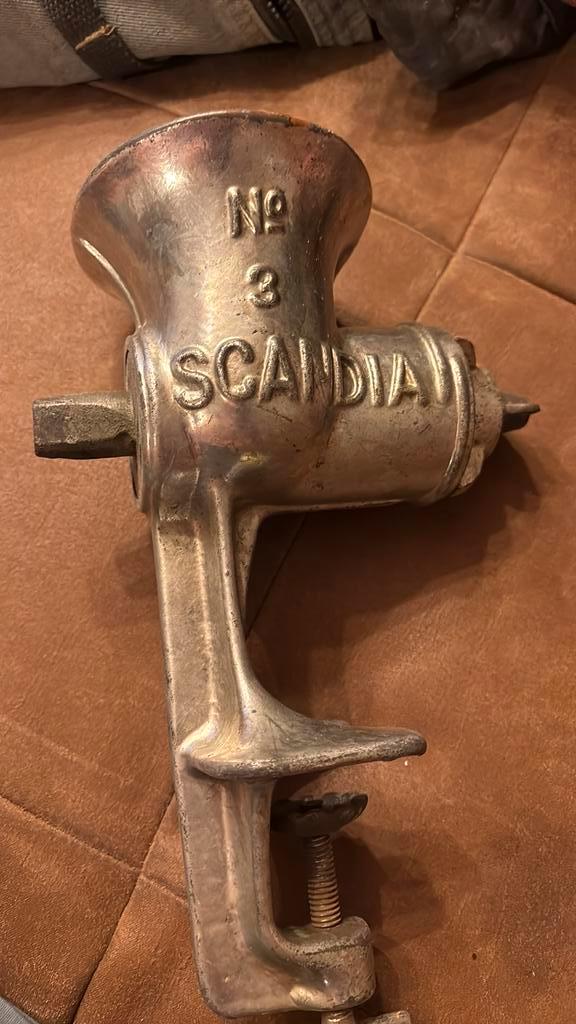 Vintage Husqvarna vleesmolen nr. 3, Antiek en Kunst, Antiek | Keukengerei, Ophalen