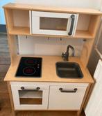 Keukentje met toebehoren erbij, Enlèvement