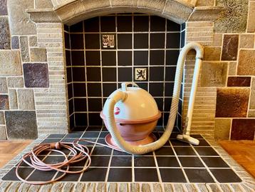 Vintage Hoover Constellation Stofzuiger beschikbaar voor biedingen
