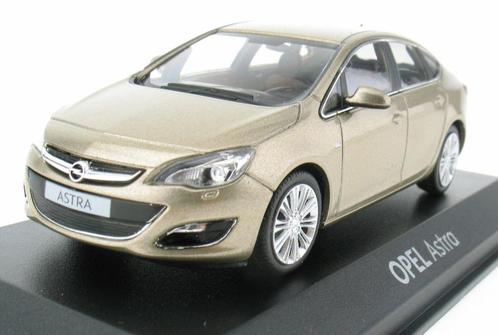 Opel Astra (5 portes) Or 2012 Minichamps (NOUVEAU), Hobby & Loisirs créatifs, Voitures miniatures | 1:43, Neuf, Voiture, MiniChamps