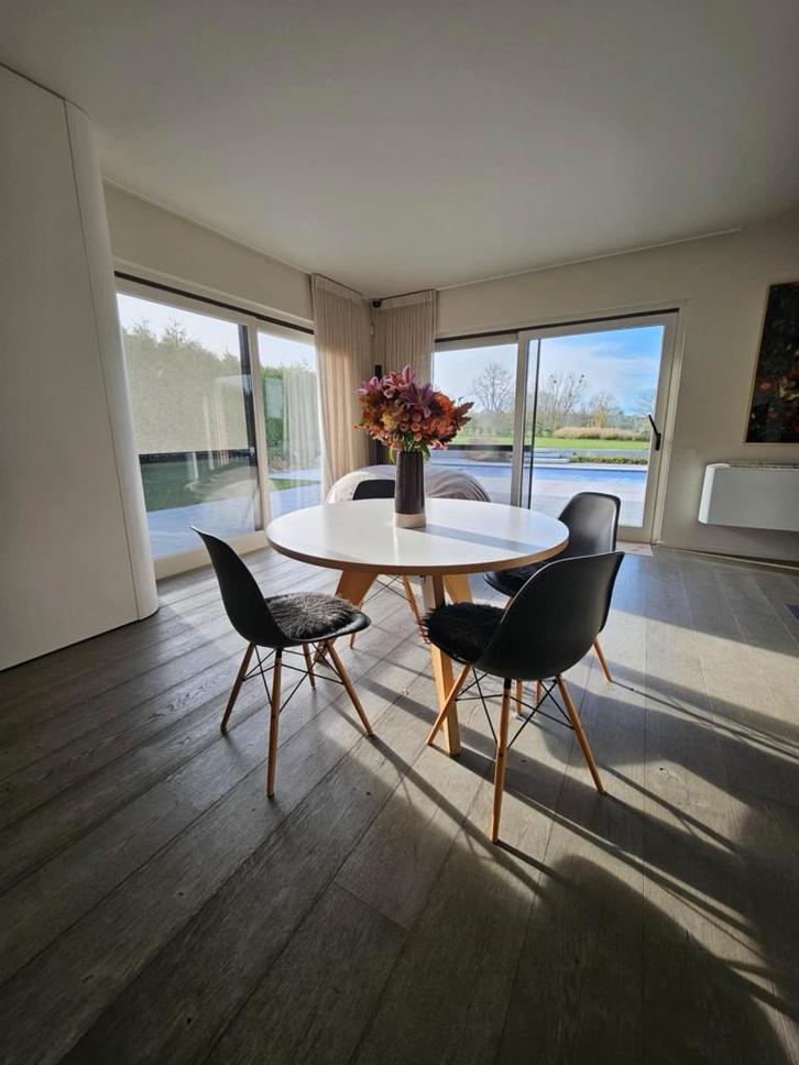 Table Vitra Jean Prouvé Guéridon- Prouvé édition 2002, Maison & Meubles, Tables | Tables à manger, Utilisé, 100 à 150 cm, 100 à 150 cm