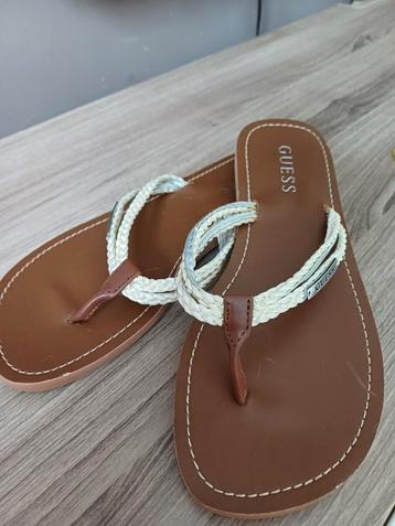 Sandale femme GUESS 37, Enlèvement ou Envoi, Comme neuf