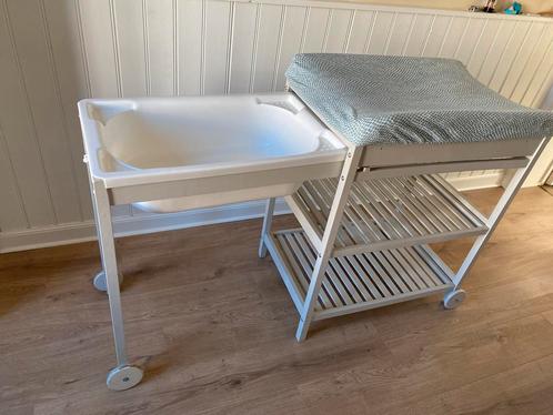 Table à langer avec baignoire QUAX, Enfants & Bébés, Chambre d'enfant | Commodes & Armoires, Utilisé