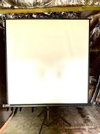 Projectiescherm van Projecta 180x180 cm op statief, Ophalen, Handmatig, Zo goed als nieuw