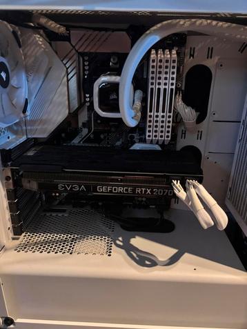 Gaming desktop beschikbaar voor biedingen