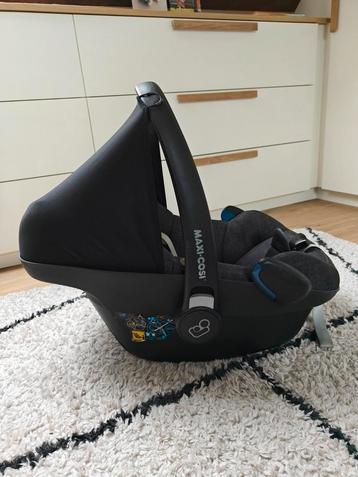 Maxi Cosi Pebble Plus Pro i-size en FamilyFix, Ophalen, Gebruikt