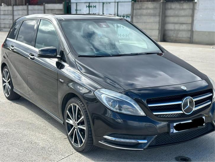 Mercedes Benz Class B200, Auto's, Mercedes-Benz, Particulier, B-Klasse, Bluetooth, Diesel, Euro 5, 5 deurs, Automaat, Zwart, Bruin