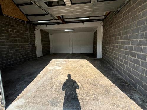 Boxe/ entrepot de stockage 70m2 a louer sur Anderlues, Immo, Garages en Parkeerplaatsen, Provincie Henegouwen