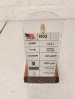 Houten displaystandaard voor Colt mod 1903 pistool, Ophalen of Verzenden, Landmacht, Overige typen