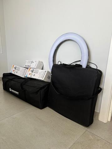 Belichting fotostudio beschikbaar voor biedingen