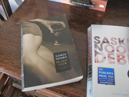 Saskia Noort - De Eetclub  & Debet, Livres, Thrillers, Utilisé, Pays-Bas, Enlèvement ou Envoi