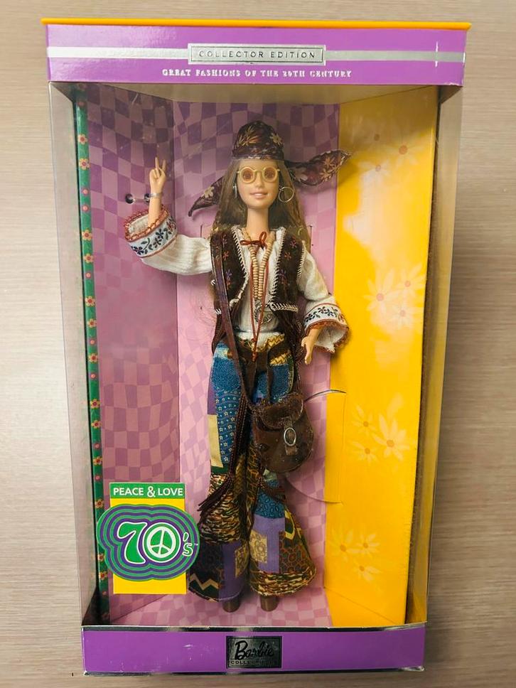 Barbie Peace & Love 70’s Collector Edition, Verzamelen, Poppen, Nieuw, Fashion Doll, Ophalen of Verzenden