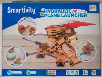 Set educatieve of creatieve spellen  beschikbaar voor biedingen