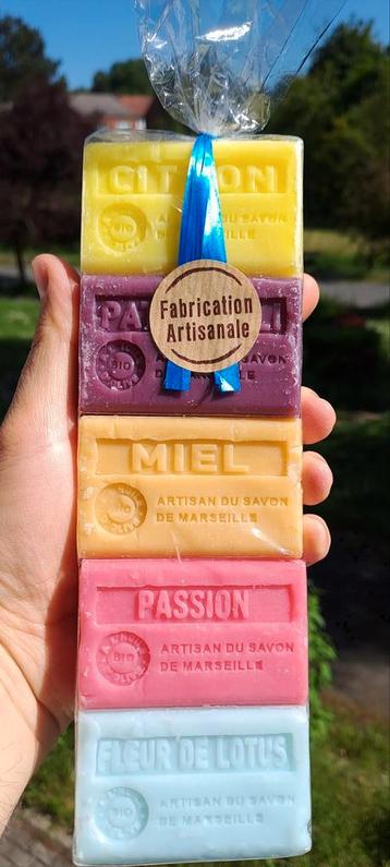 Savonnettes de Marseille parfumées 60g x5 neuf à saisir ️↙️ beschikbaar voor biedingen