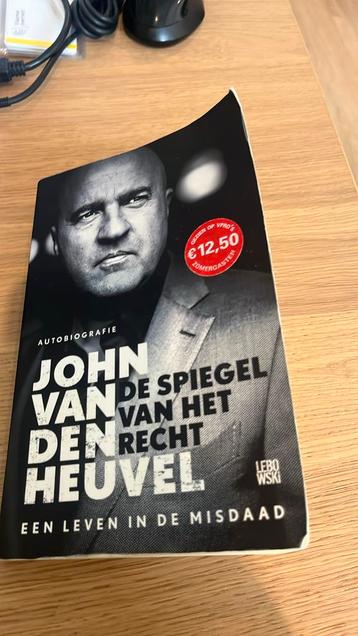 John van den Heuvel - De spiegel van het recht beschikbaar voor biedingen