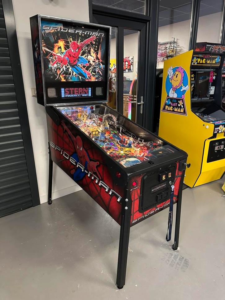 Prachtige flipperkast Stern Spiderman Pinball, Verzamelen, Automaten | Flipperkasten, Zo goed als nieuw, Dot-matrix, Flipperkast
