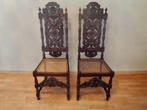Hoge eiken stoelen, Ophalen