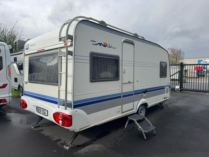 Hobby De Luxe Easy 460, Caravans en Kamperen, Caravans, Bedrijf, tot en met 4, Rondzit, Hobby, Frans bed, Omvormbare zithoek, 6 tot 7 meter