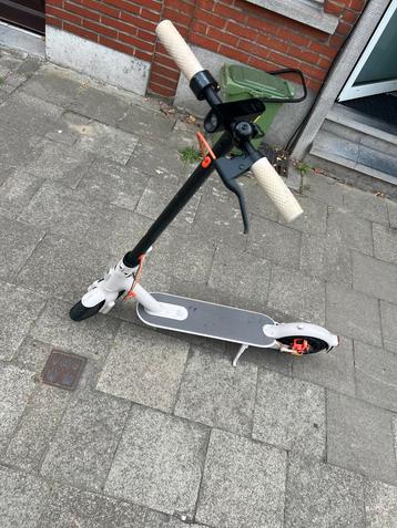 Repraties van step’s Antwerpen beschikbaar voor biedingen