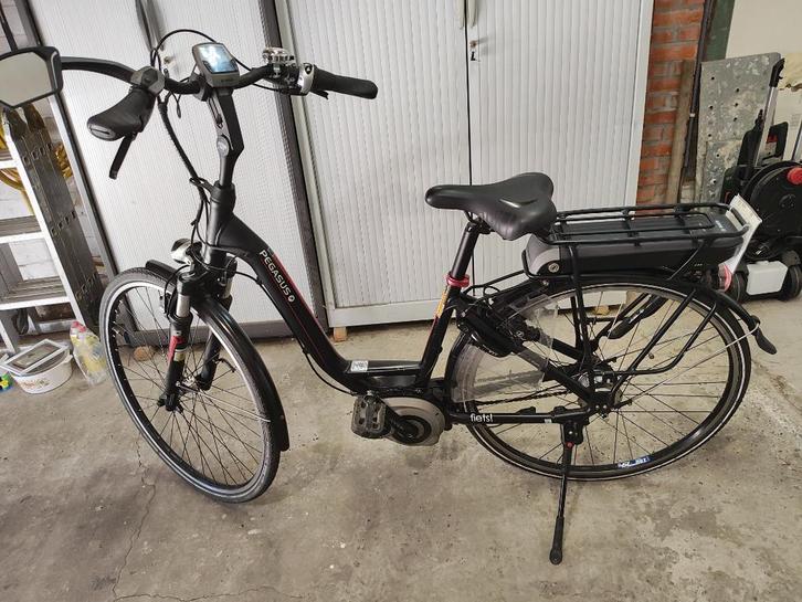 Elektrische fiets met midden motor en nieuwe batterij, Fietsen en Brommers, Fietsen | Dames | Damesfietsen, Gebruikt, Versnellingen