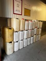Set van 35 jerrycans, Ophalen, Zo goed als nieuw