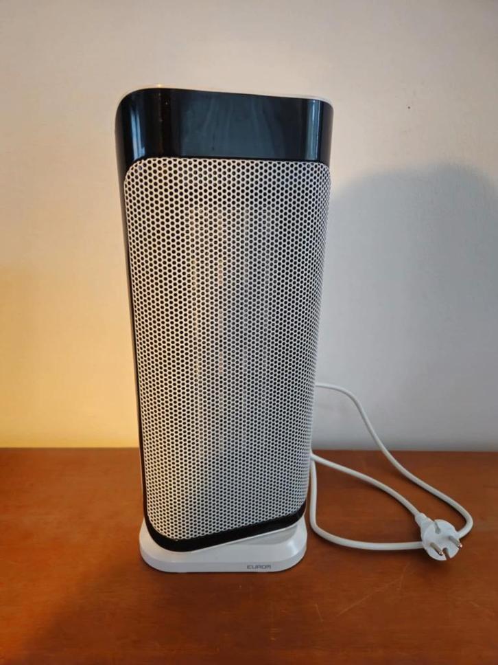 Keramische torenkachel, Elektronische apparatuur, Overige elektronische apparatuur, Zo goed als nieuw, Ophalen