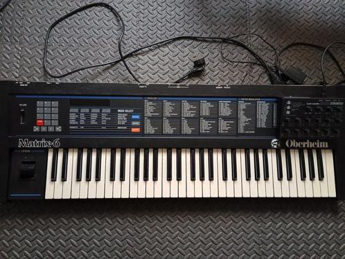 Oberheim matrix 6 keys + stereoping controller, Muziek en Instrumenten, Synthesizers, Gebruikt, Ophalen of Verzenden