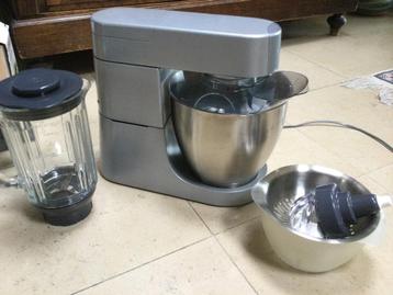Kenwood Major Premier, Elektronische apparatuur, Keukenmixers, Ophalen, 3 snelheden of meer, Zo goed als nieuw, 2 tot 3 liter