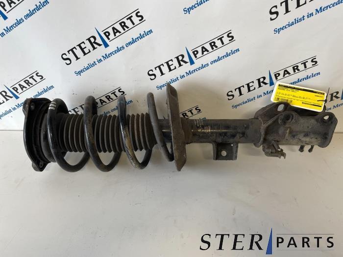 Schokdemper links-voor van een Mercedes Vito, Auto-onderdelen, Ophanging en Onderstel, Mercedes-Benz, Gebruikt, 3 maanden garantie