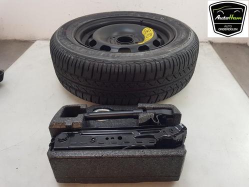 DIVERSEN Krikset + reservewiel Ford Fiesta 6 (JA8), Auto-onderdelen, Overige Auto-onderdelen, Ford, Gebruikt