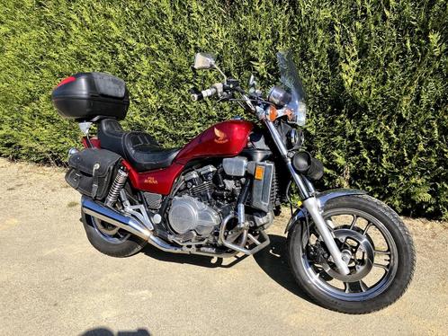 Honda Magna V65 VF1100C 1986 en bon état!, Motoren, Motoren | Honda, Particulier, Overig, meer dan 35 kW, 4 cilinders, Ophalen