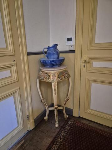 Antiek tafel + waskom, Ophalen