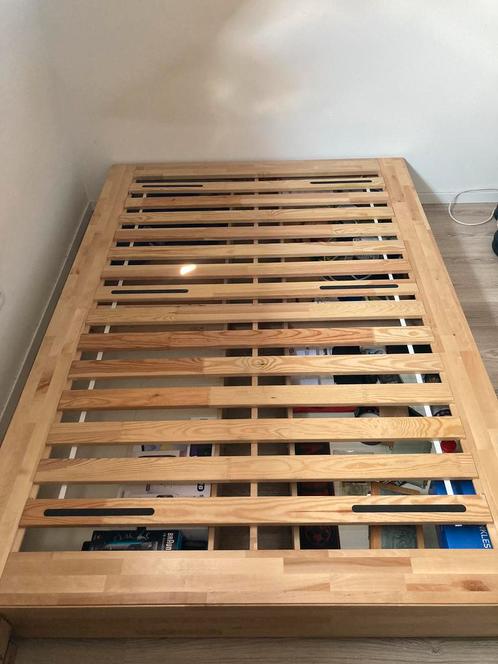 Bedframe + lattenbodem 140 x 200 cm, Huis en Inrichting, Slaapkamer | Matrassen en Bedbodems, Zo goed als nieuw, Matras, 200 cm