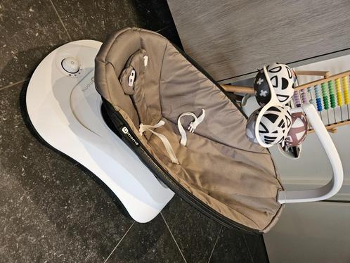 Baby schommelstoel 4MOMS ROCKAROO 2.0, Kinderen en Baby's, Wipstoeltjes, Zo goed als nieuw, Schommelstoel, Overige merken, Met gordel(s) of riempje(s)