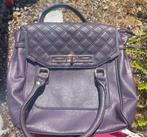 Paarse handtas met draaglint erbij, Handtassen en Accessoires, Tassen | Damestassen, Ophalen of Verzenden, Nieuw, Handtas